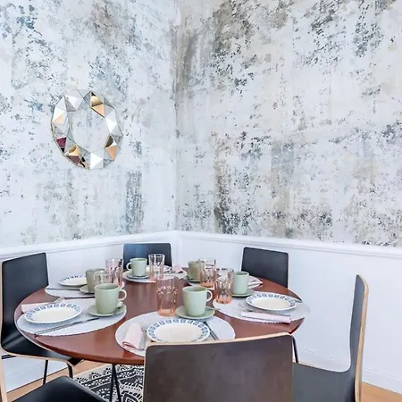 Boutique Luxury - & Quiet Appartement Boedapest