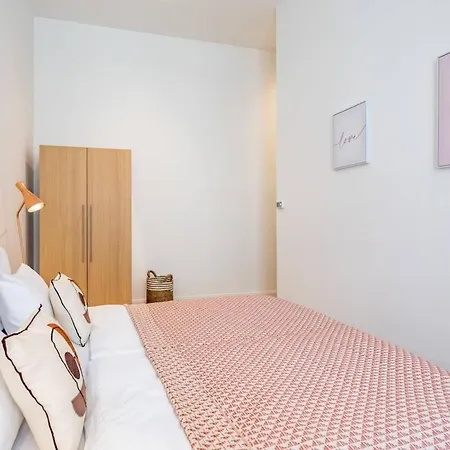 Boutique Luxury - & Quiet بودابست